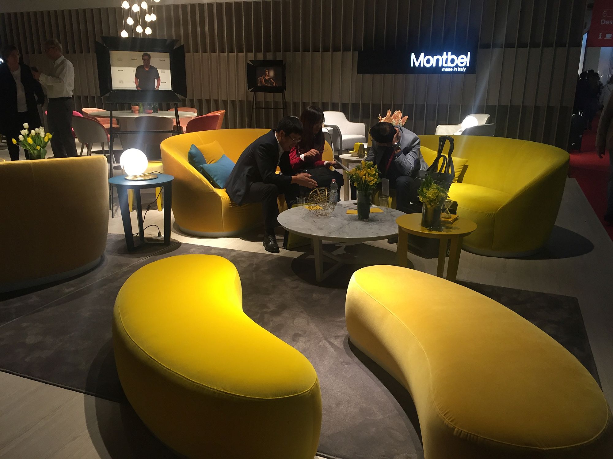 beyond neutrals ways create colorful living rooms schulweg info yellow room sofas coupled with smart modular setaing that doubles coffe table spaces accent tables coffee uttermost