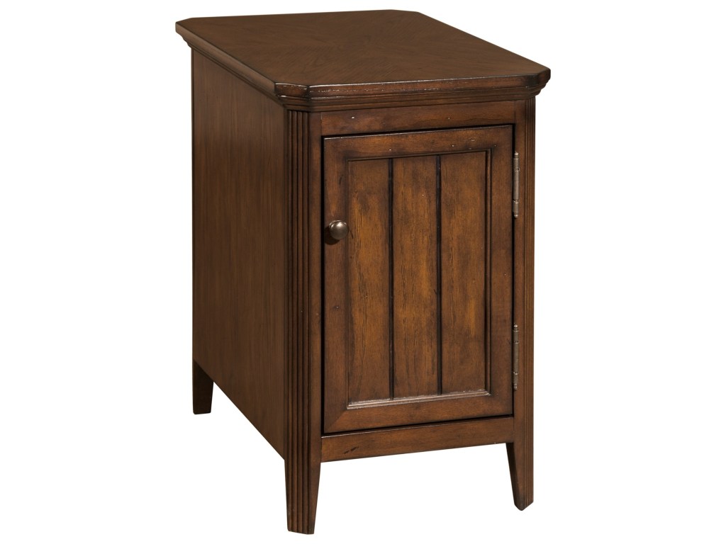 broyhill furniture estes park accent table hudson products color reclinermates end with usb contemporary dining tables extendable baby bouncer chair sears treadmill hobby lobby