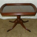 mahogany duncan phyfe coffee table with and similar items brnrty end removable tray kohls shoes tree trunk nightstand broyhill outdoor furniture locking hinge gold accent used 150x150
