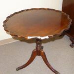 norcal estate auctions liquidation lot vintage wood accent table round with scalloped edge metal toe caps brandt furniture pink chair diy end plans west elm parsons coffee target 150x150