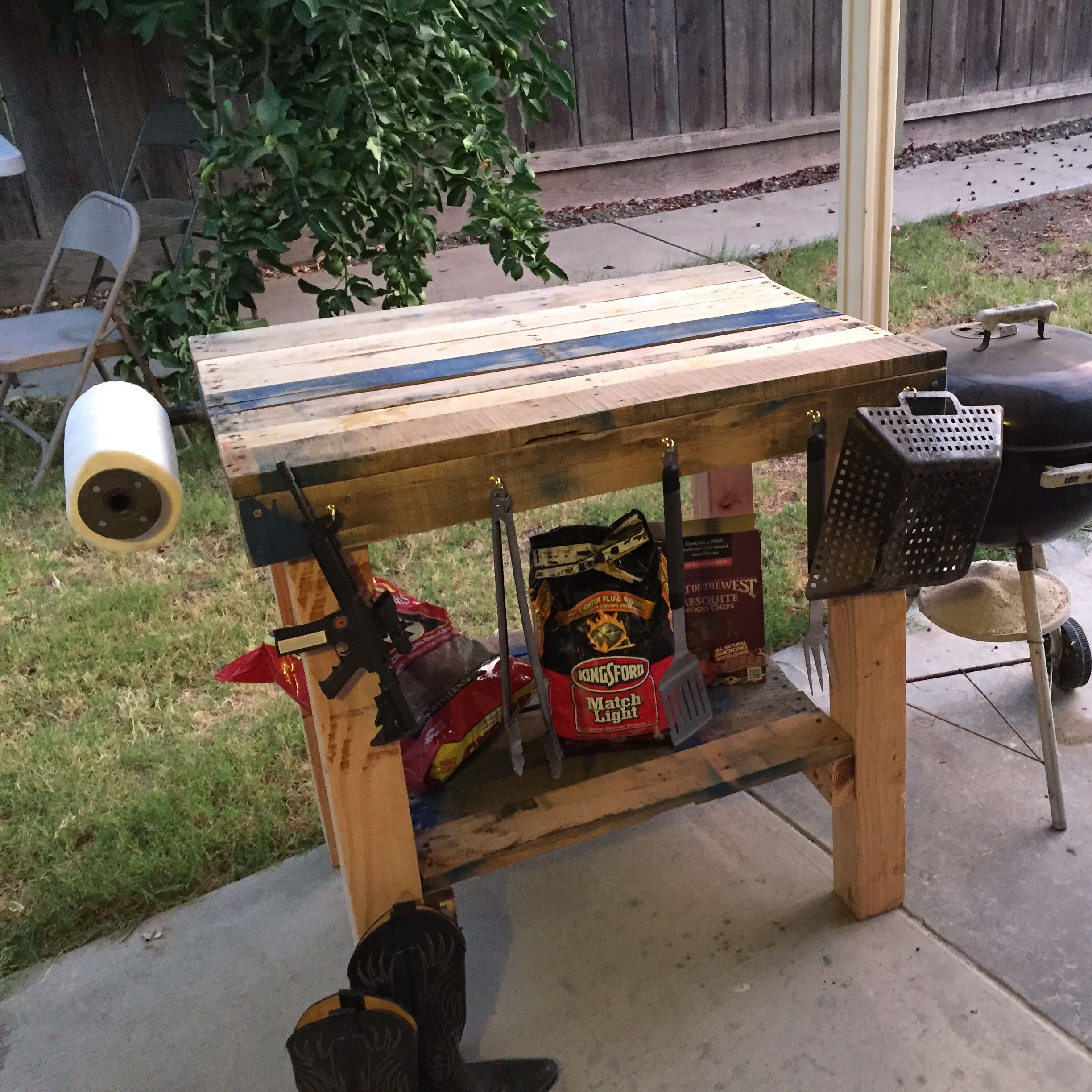 pallet grill table saw station side outdoor more living room storage cabinets small round accent tablecloth coffee and end tables garden containers runner for square rectangular