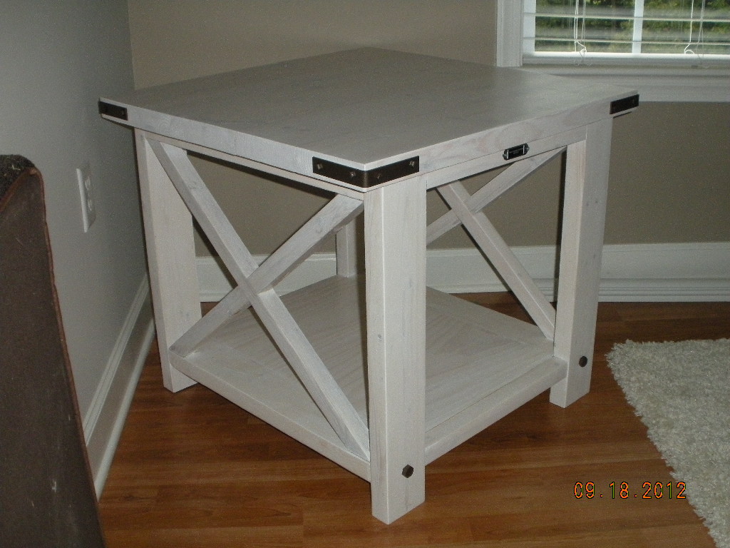 res long end table white dini island antique wood chairs hire los for chair whitewash rustic rental living round poker tables farm and angeles rentals rent room fallout dining pub