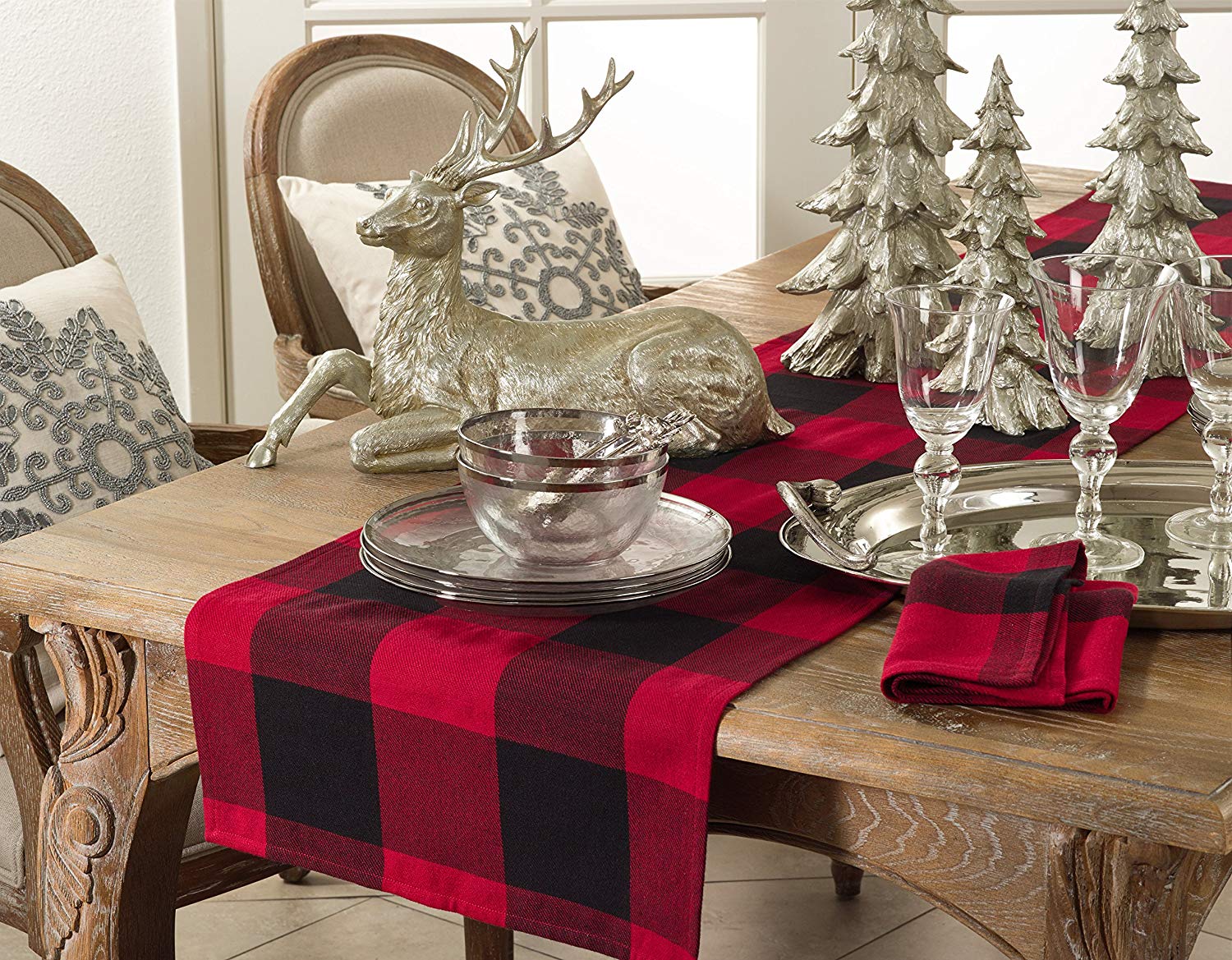 saro lifestyle buffalo plaid table runner accent your focus free pattern red home kitchen pottery barn crystal floor lamp large entryway tablecloths and placemats small black