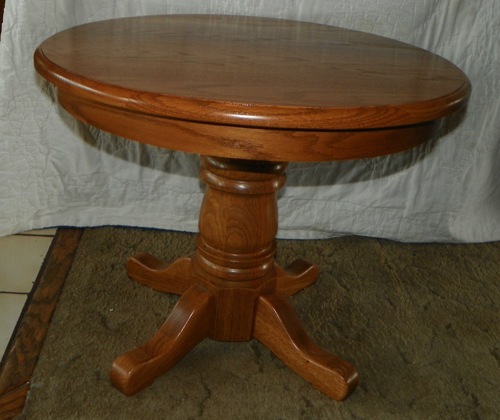 Round Oak Accent Table - Grottepastenaecollepardo 