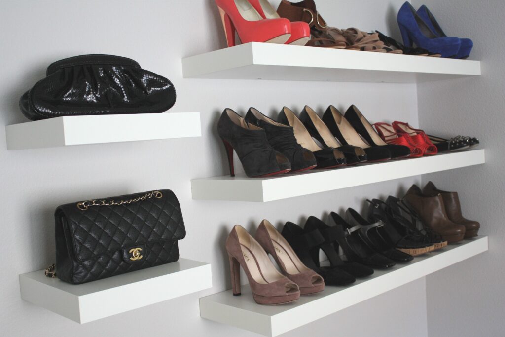 Floating Wall Shelves For Shoes Grottepastenaecollepardo